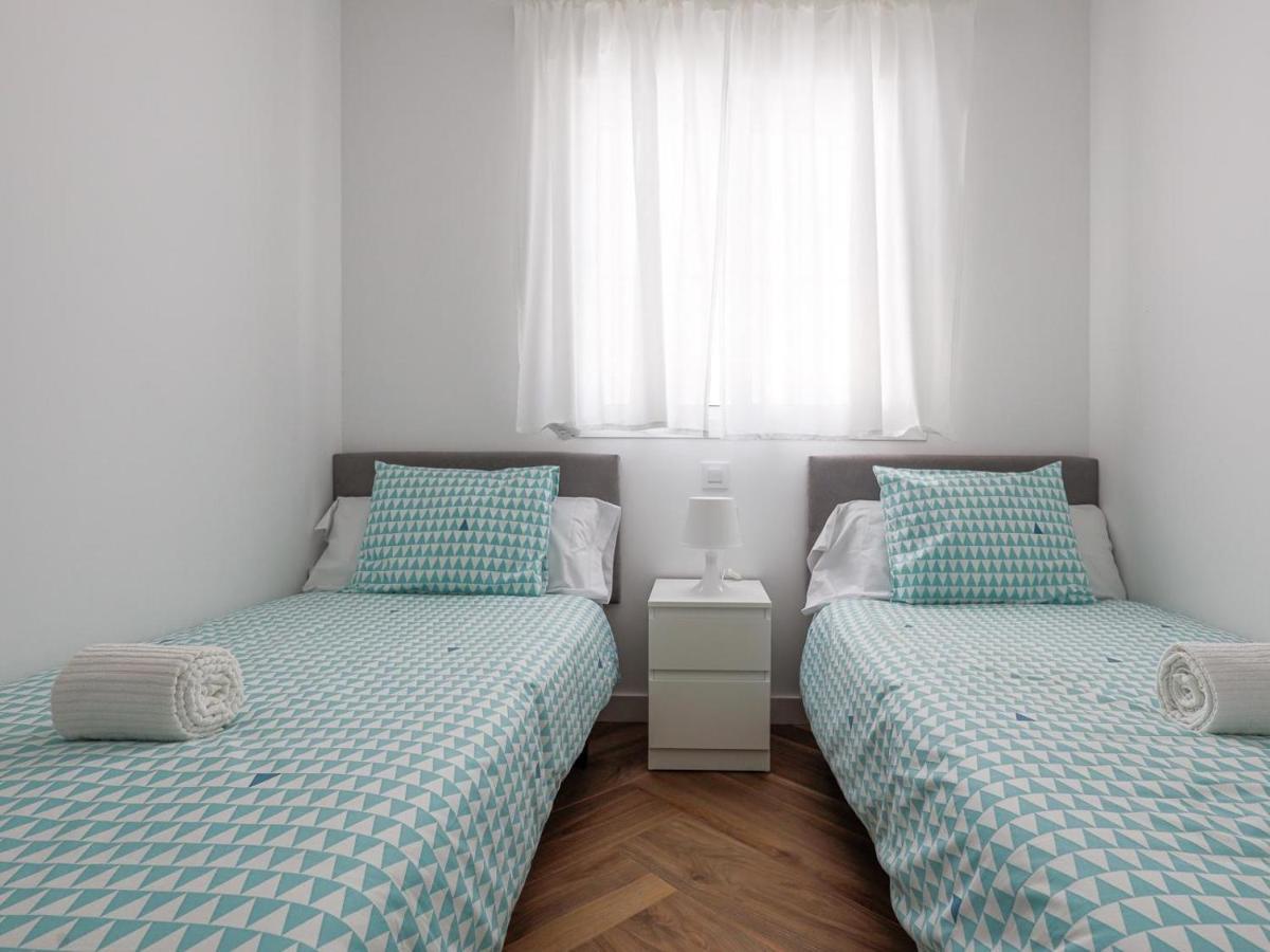 Algaba Aral Apartment Alcala del Rio ภายนอก รูปภาพ
