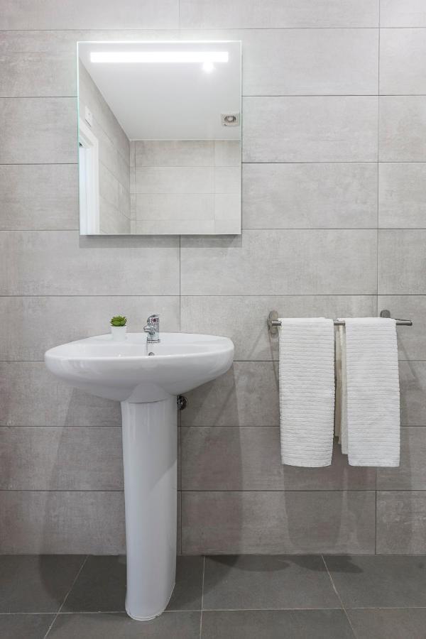 Algaba Aral Apartment Alcala del Rio ภายนอก รูปภาพ