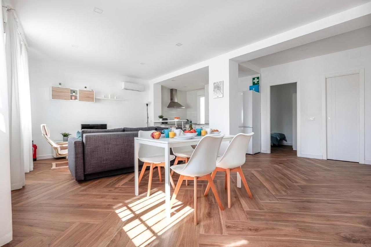 Algaba Aral Apartment Alcala del Rio ภายนอก รูปภาพ