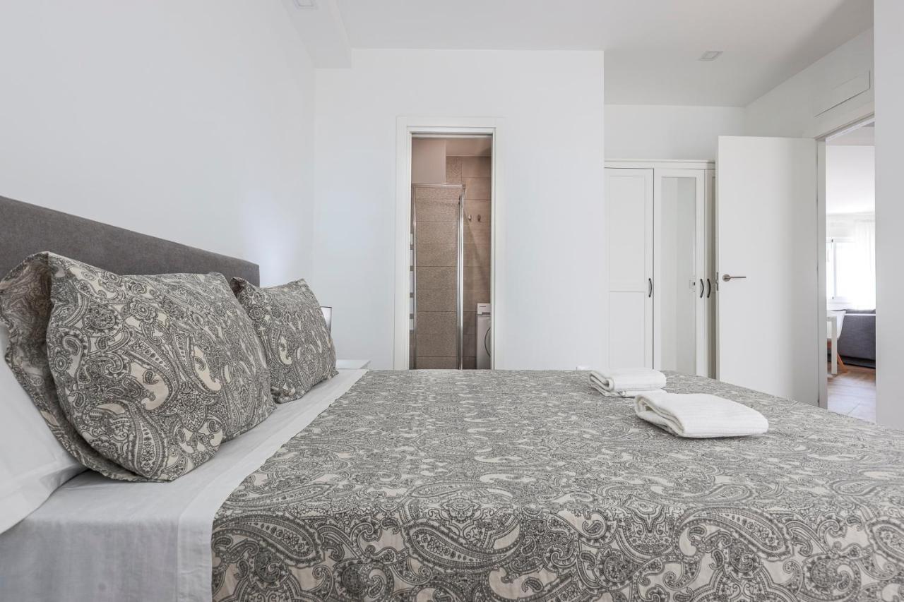 Algaba Aral Apartment Alcala del Rio ภายนอก รูปภาพ