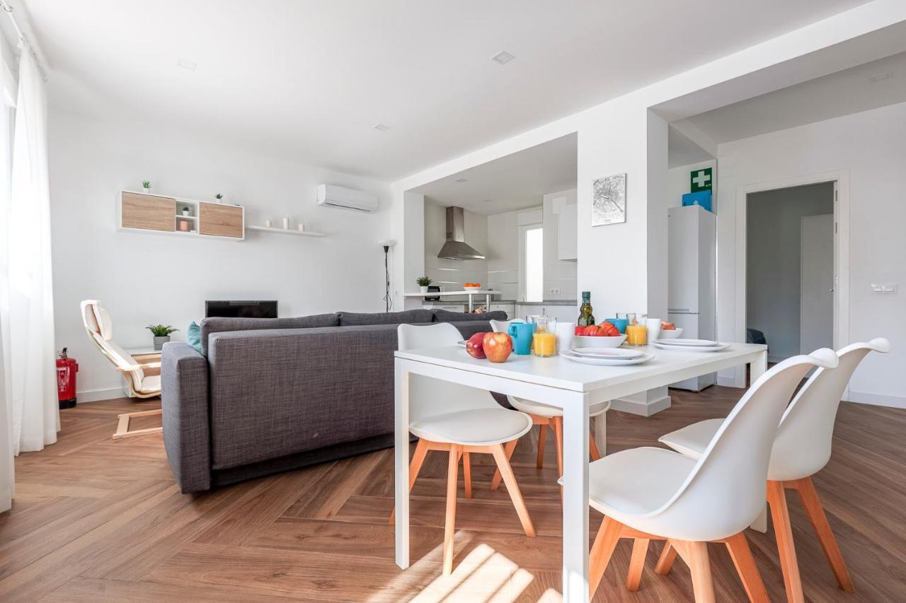 Algaba Aral Apartment Alcala del Rio ภายนอก รูปภาพ